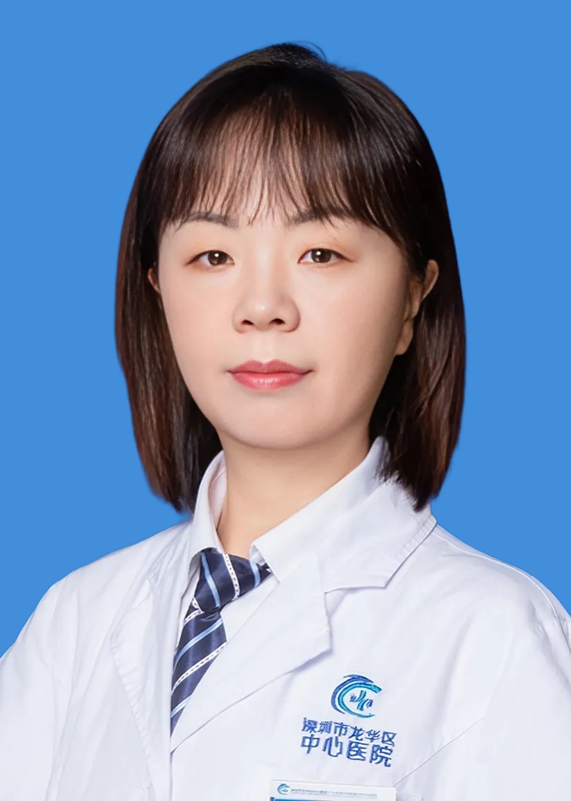 副主任药师 吴群华