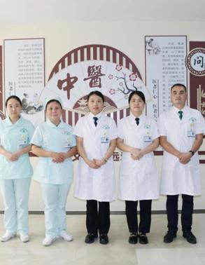 何煌丽家医团队