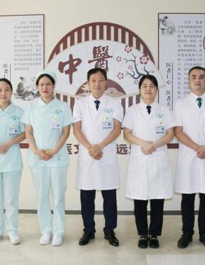 李鹏飞家医团队