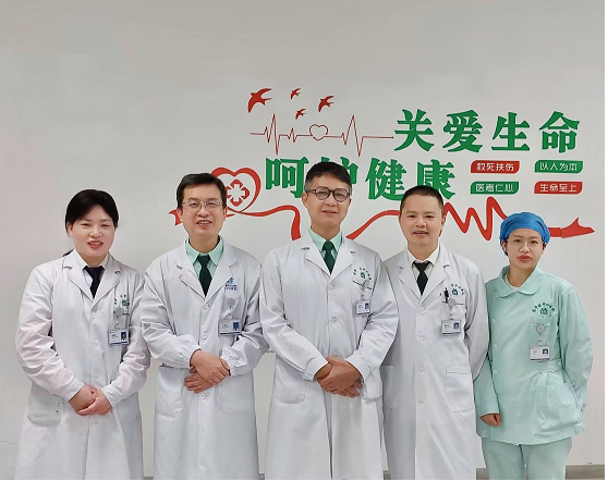  吴学锋家医团队