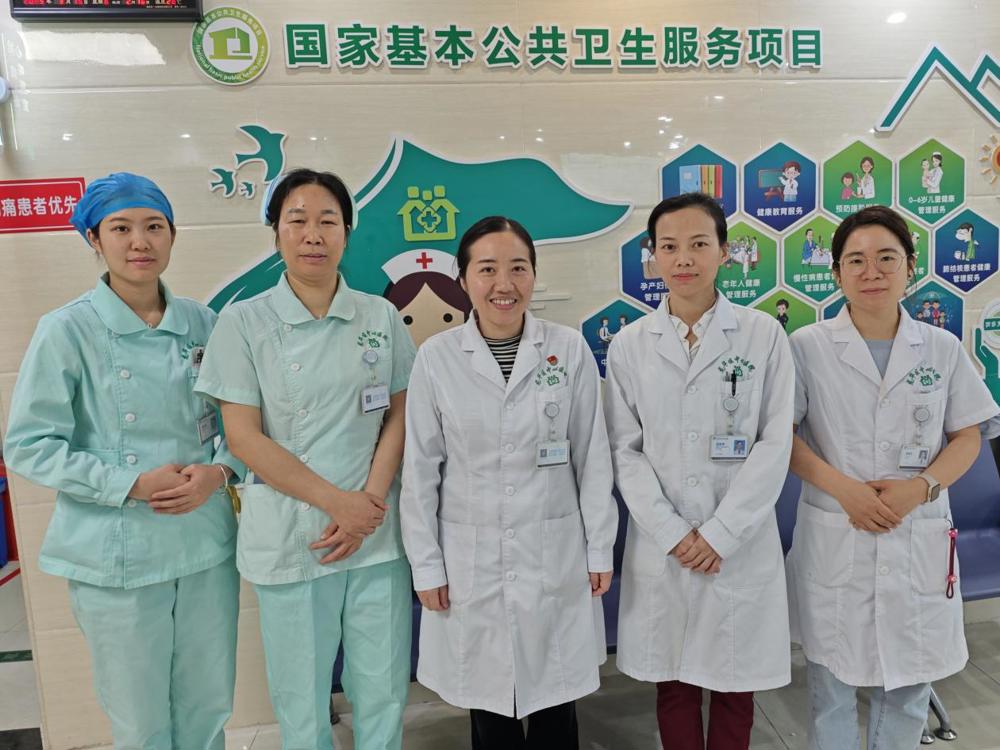  谢其林家医团队