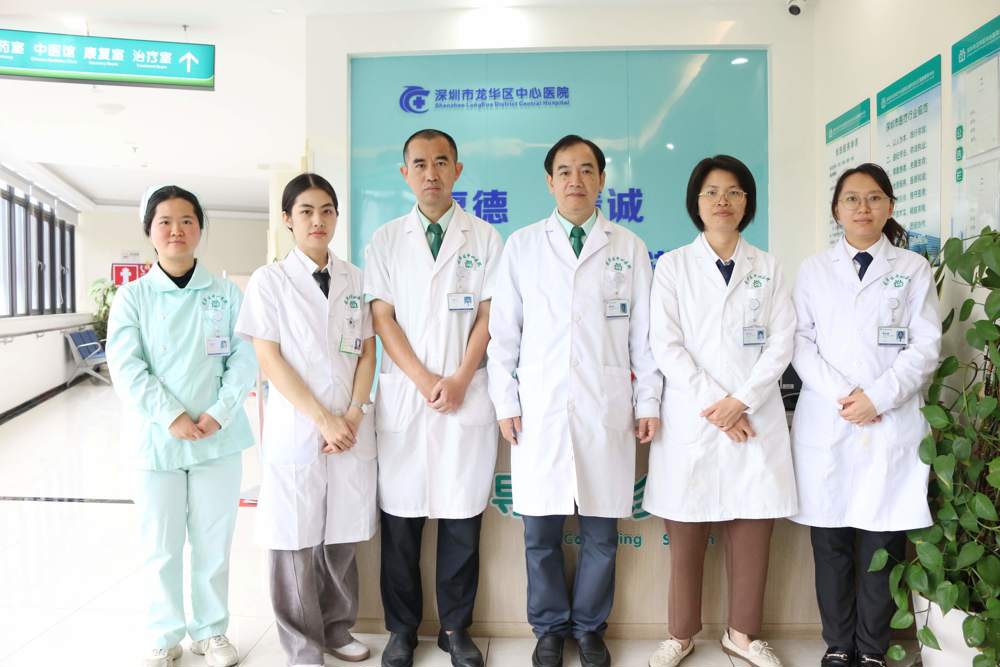  李佑民家医团队